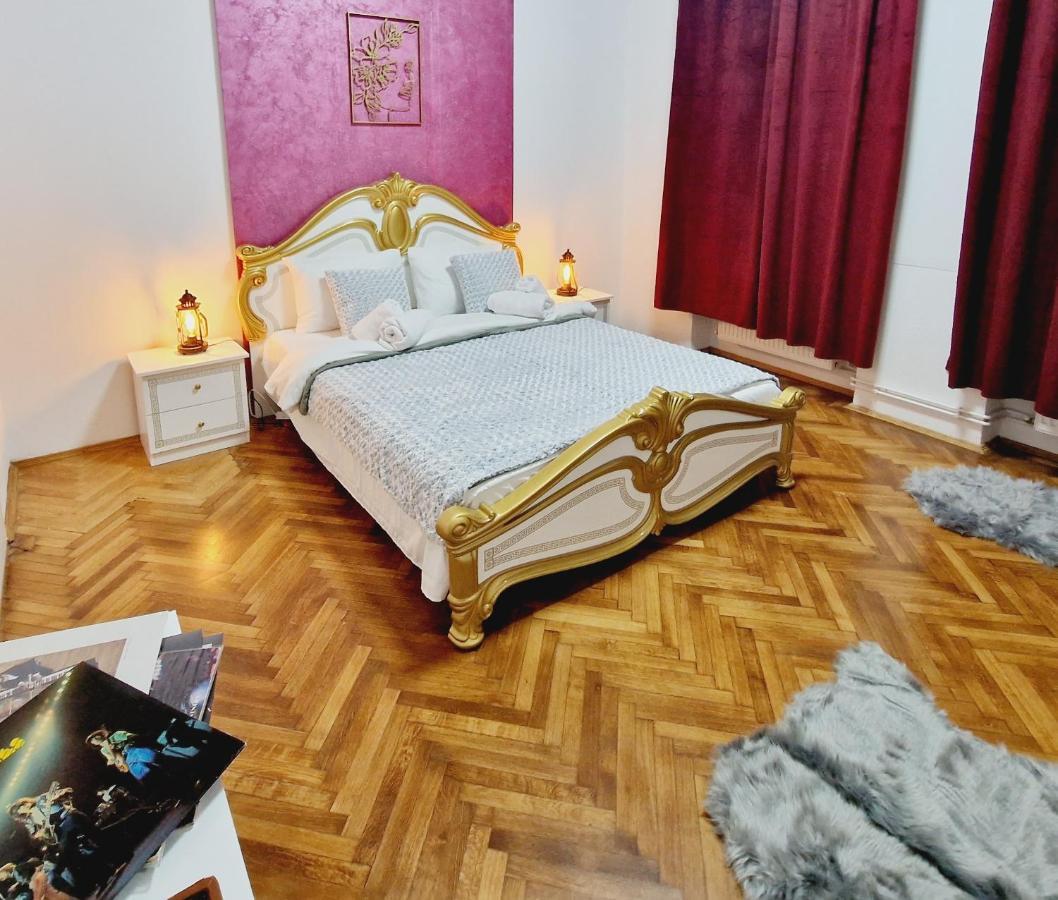 Royal 5* Mansion Near Square * Cluj-Napoca