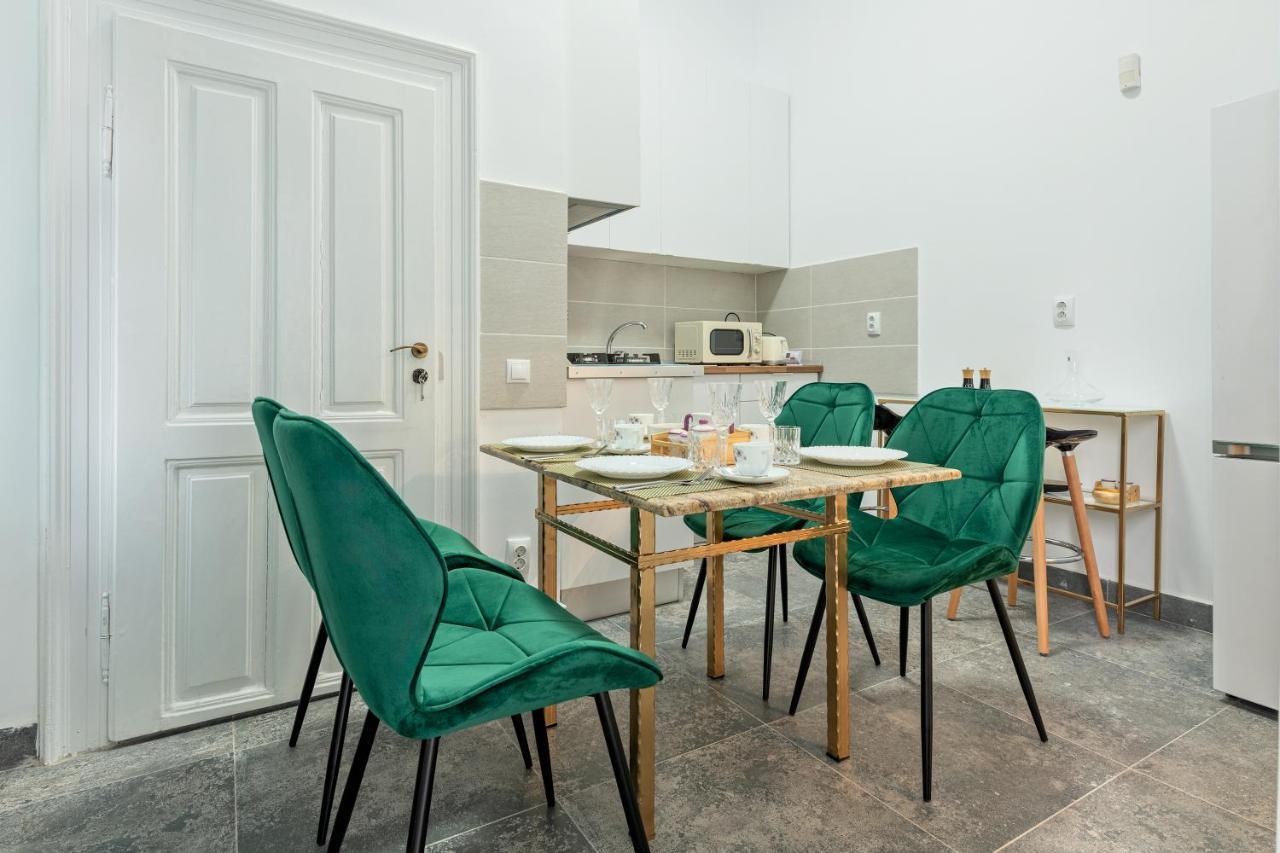 Royal 5* Mansion Near Square * Cluj-Napoca