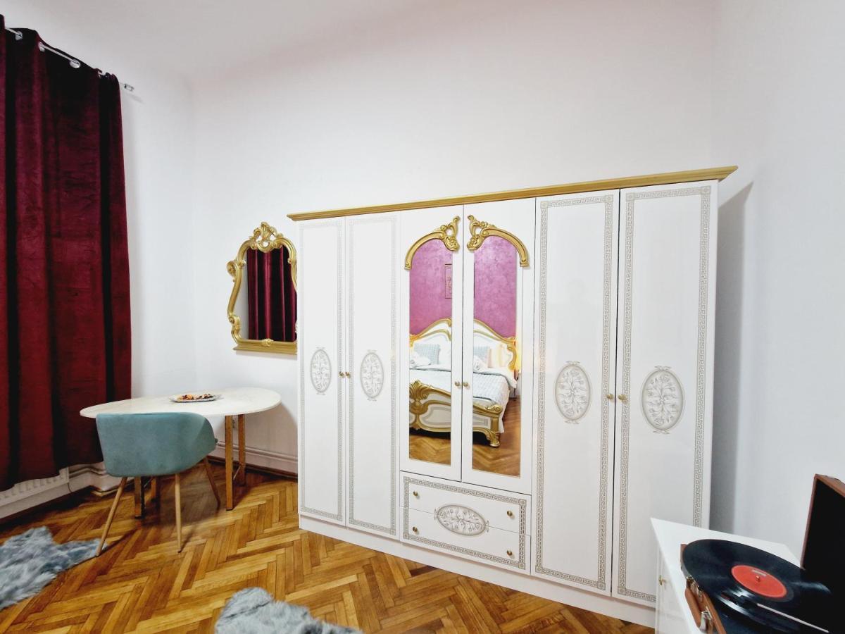 Villa Royal 5* Mansion Near Square Cluj-Napoca